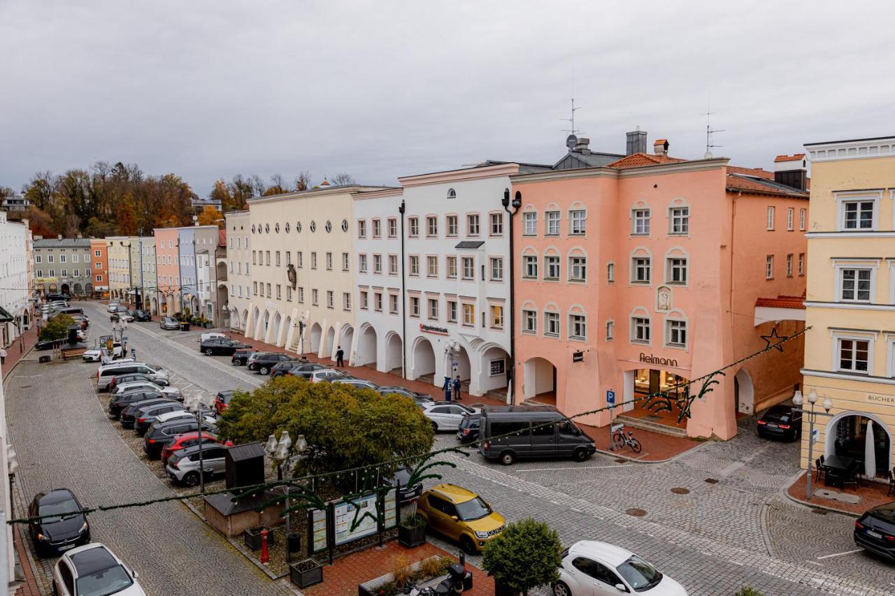 Highlight Am Stadtplatz Muehldorf - C4S Come4Stay - 2 Zimmer Wohnung I Bis Zu 5 Gaeste Eksteriør billede