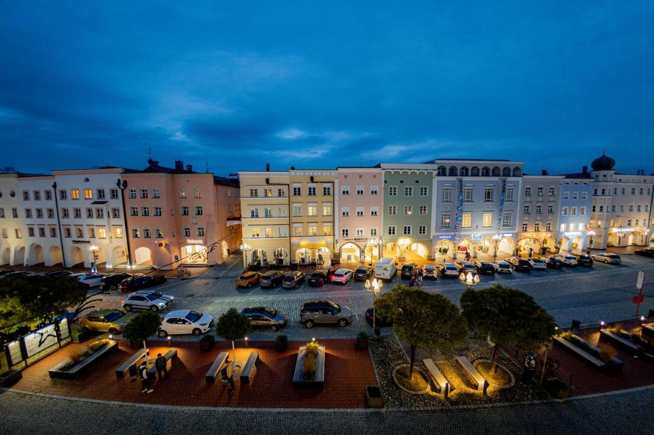Highlight Am Stadtplatz Muehldorf - C4S Come4Stay - 2 Zimmer Wohnung I Bis Zu 5 Gaeste Eksteriør billede