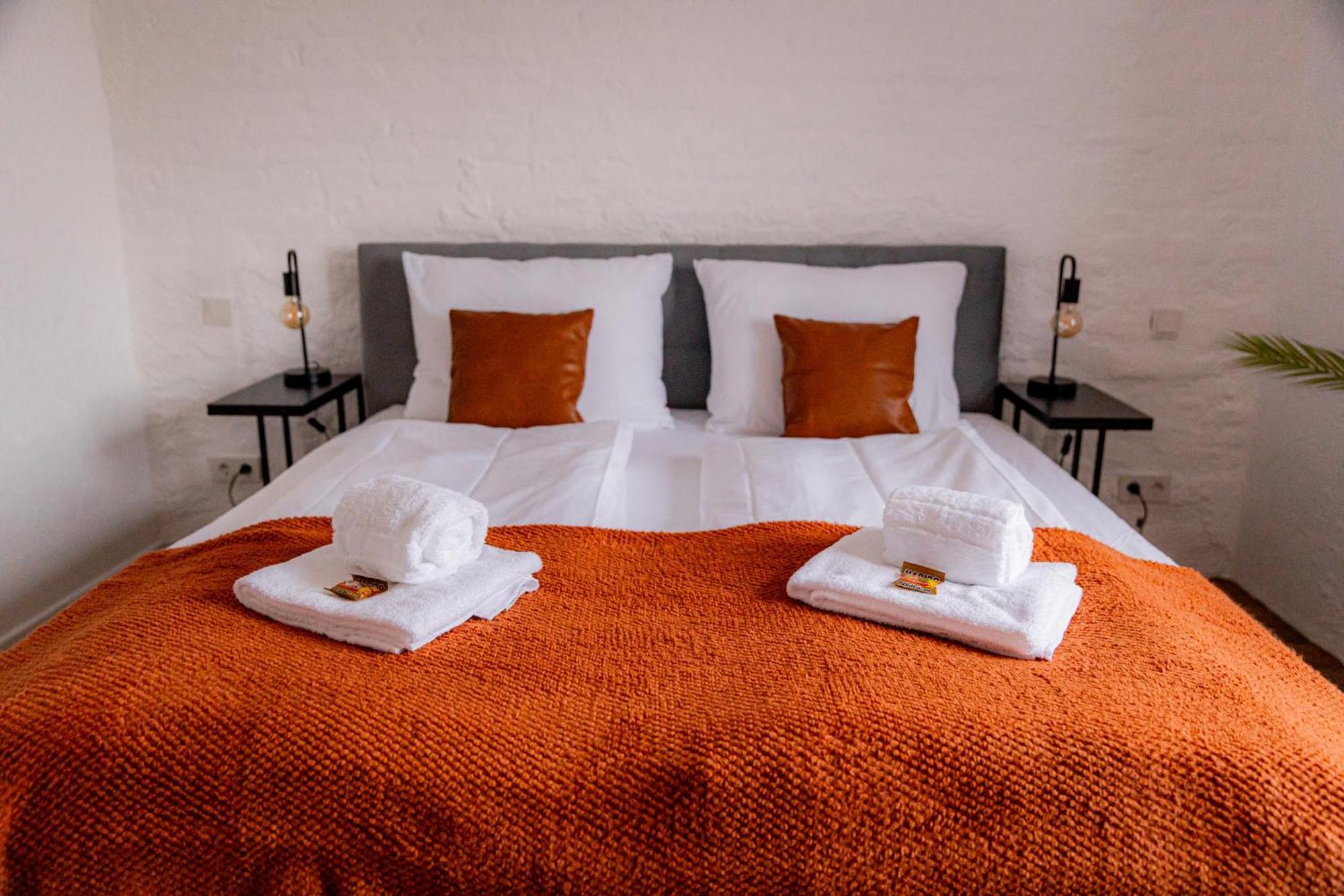 Highlight Am Stadtplatz Muehldorf - C4S Come4Stay - 2 Zimmer Wohnung I Bis Zu 5 Gaeste Værelse billede